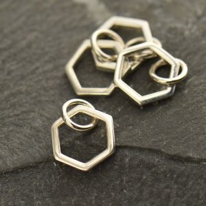 Small Single Honeycomb Charm - C1344