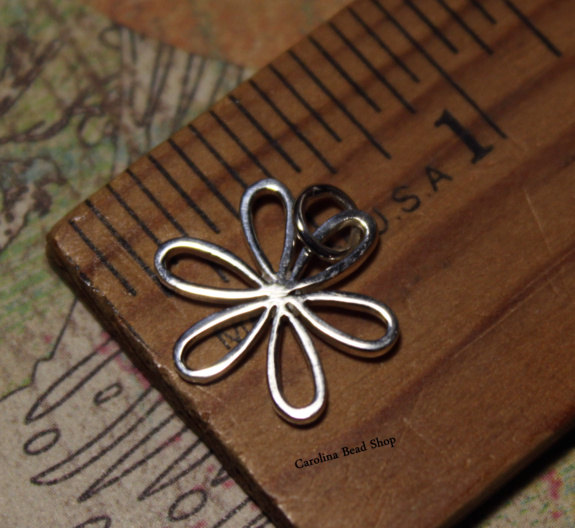 Medium Sterling Silver Daisy Charm with Open Petals - C1083, Flowers